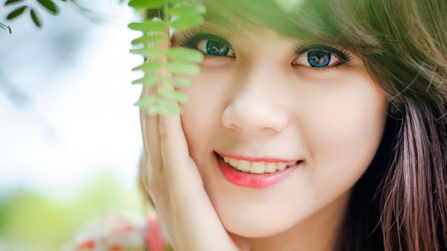 王毅分别会见上合组织秘书长和乌兹别克斯坦、塔吉克斯坦、巴基斯坦、伊朗外长